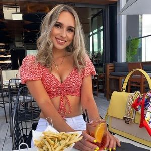Meet your Posher, Anastasiia